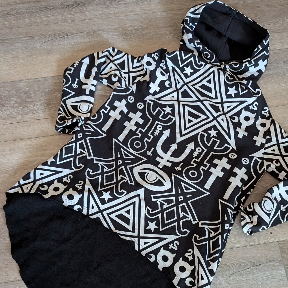 Rare KillStar oversized Occult Long hoody size xs fits s-m